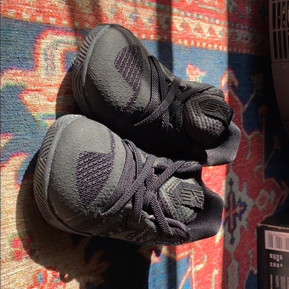 Nike Kyrie 3   C5